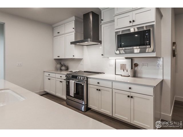 792 Chatter Rd, Windsor, CO 80550