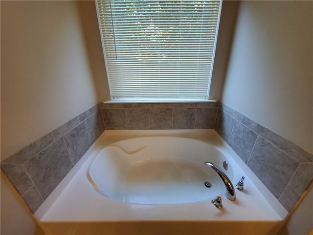 165 Canvas Ives Drive, Lawrenceville, GA 30045
