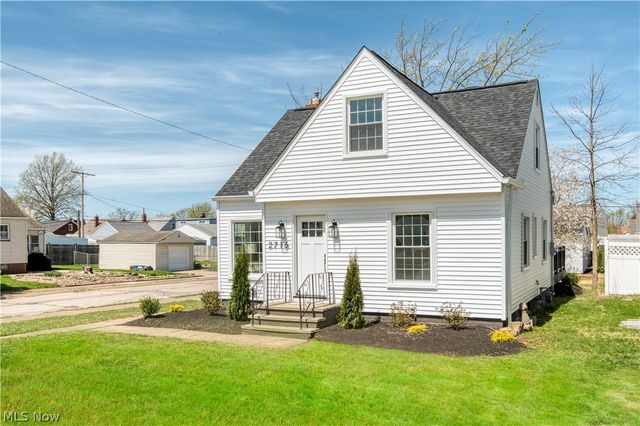 2716 Lincoln Avenue, Parma, OH 44134