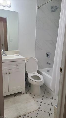 602 111th AVE N, Naples, FL 34108