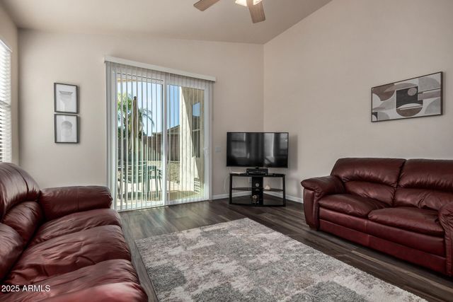 17709 W SUNBELT Drive, Surprise, AZ 85374