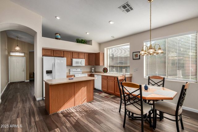 17709 W SUNBELT Drive, Surprise, AZ 85374