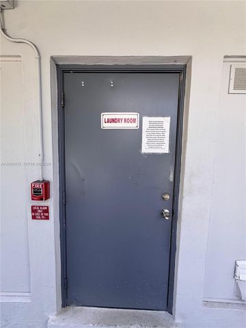 3510 Harrison St 12, Hollywood, FL 33021