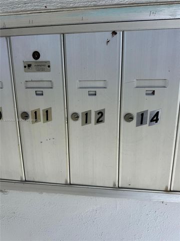 3510 Harrison St 12, Hollywood, FL 33021