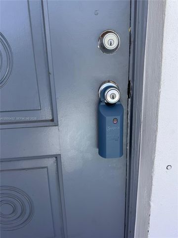 3510 Harrison St 12, Hollywood, FL 33021