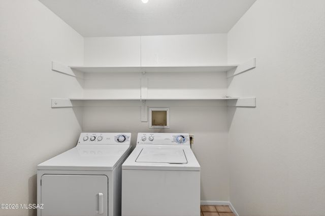 9878 E 1st Street, Tucson, AZ 85748