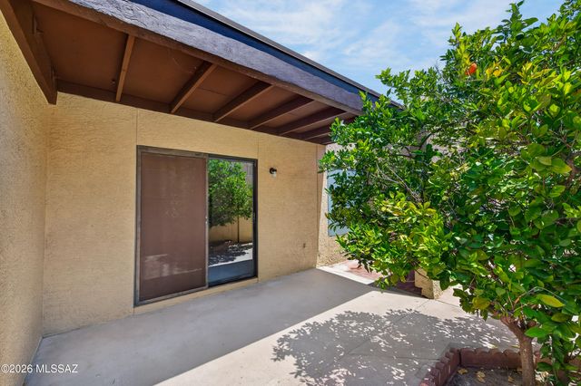 9878 E 1st Street, Tucson, AZ 85748