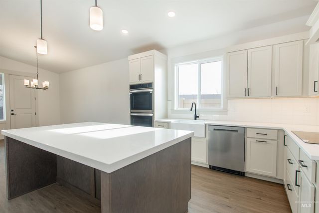 420 S Diesel Way, Boise, ID 83716