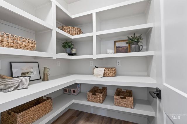 420 S Diesel Way, Boise, ID 83716