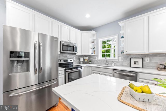 978 GALESVILLE RD, Galesville, MD 20765