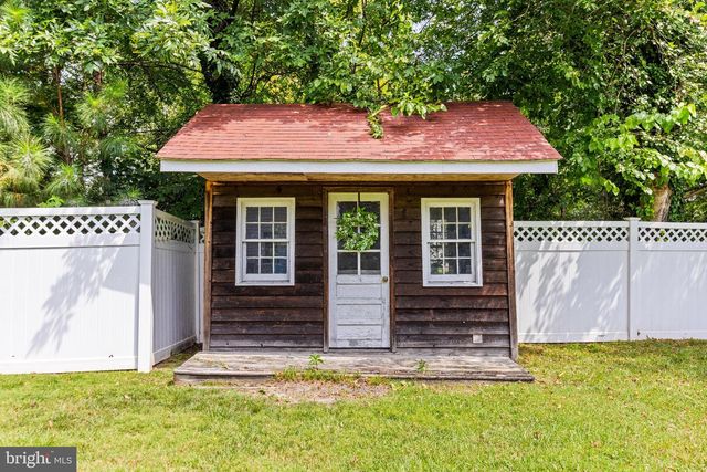 978 GALESVILLE RD, Galesville, MD 20765