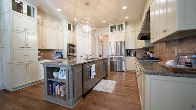 108 River Rock Court, Perry, GA 31069