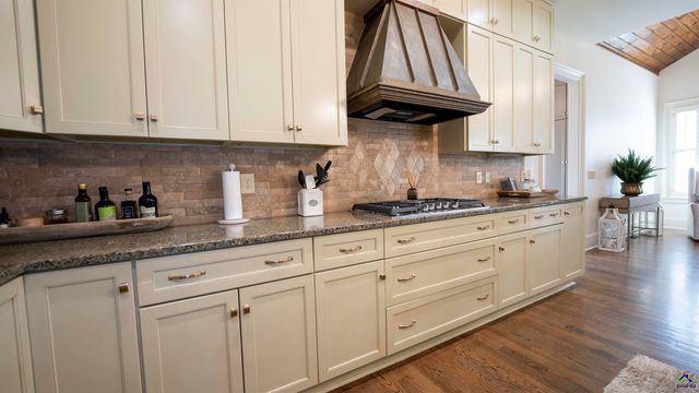 108 River Rock Court, Perry, GA 31069