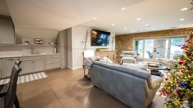 108 River Rock Court, Perry, GA 31069