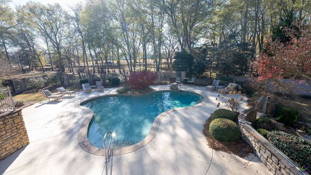108 River Rock Court, Perry, GA 31069
