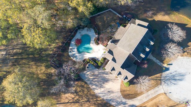 108 River Rock Court, Perry, GA 31069