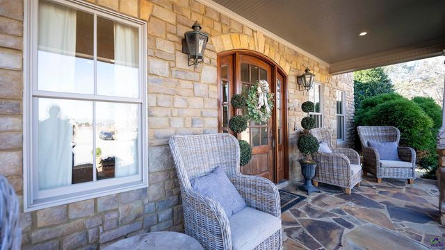 108 River Rock Court, Perry, GA 31069