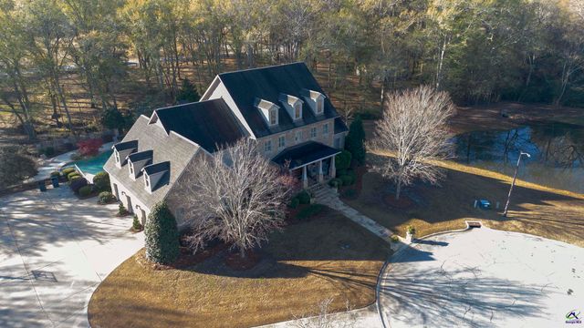 108 River Rock Court, Perry, GA 31069