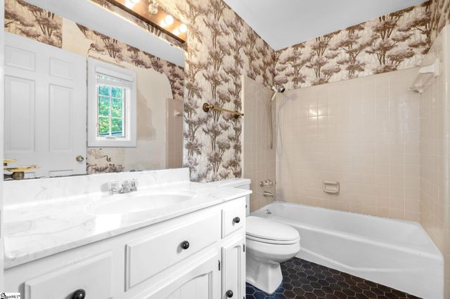 214 Stoney Creek Drive, Greenville, SC 29607