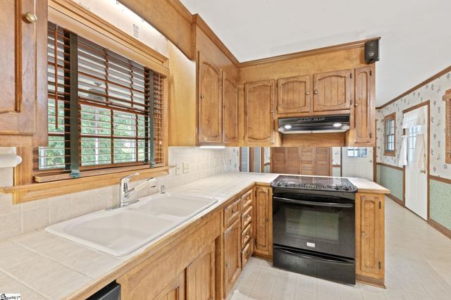 214 Stoney Creek Drive, Greenville, SC 29607