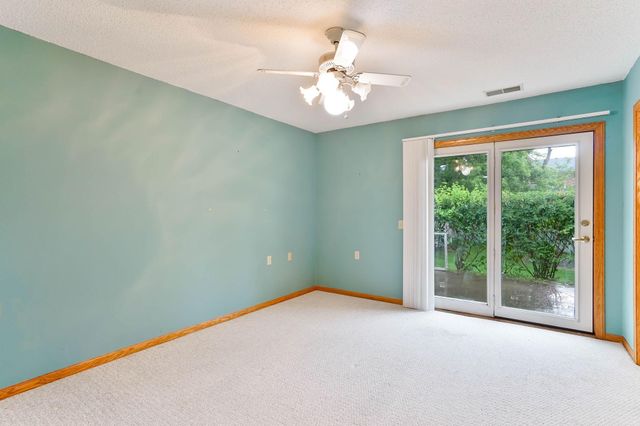 5645 Wisconsin Avenue N, New Hope, MN 55428