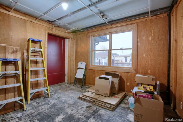 46070 EDGEWATER Drive, Chesterfield Twp, MI 48047