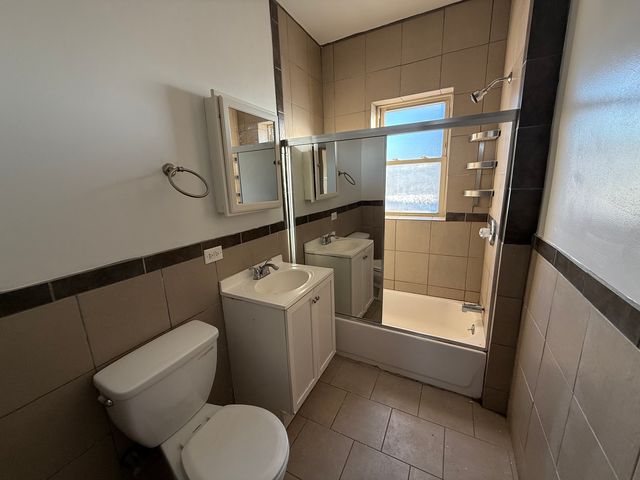 2140 S Clarence Avenue 2S, Berwyn, IL 60402