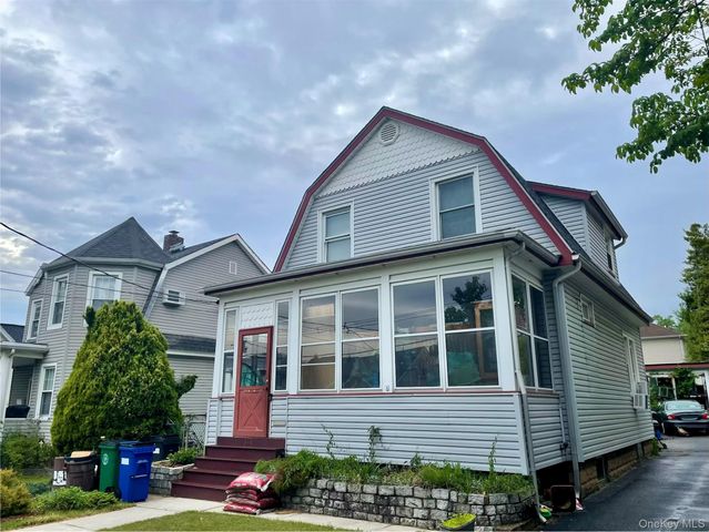 141 Fisher Avenue, Staten Island, NY 10307