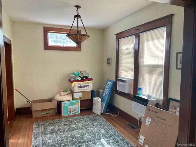 141 Fisher Avenue, Staten Island, NY 10307
