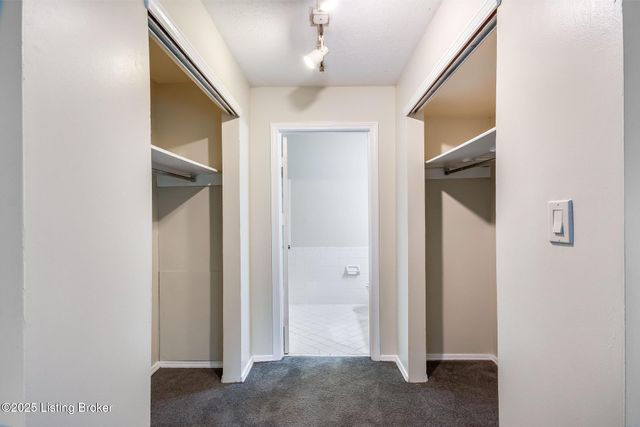 8133 Lake Ave APT B9, Louisville, KY 40222