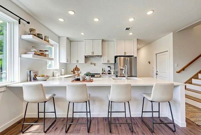 311 W Thomas Street, Leonard, TX 75452