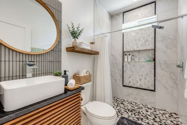 311 W Thomas Street, Leonard, TX 75452