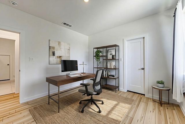 311 W Thomas Street, Leonard, TX 75452