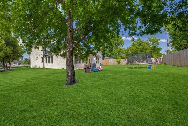 311 W Thomas Street, Leonard, TX 75452