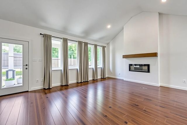 311 W Thomas Street, Leonard, TX 75452