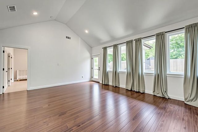 311 W Thomas Street, Leonard, TX 75452