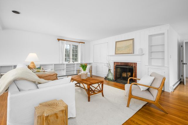 46 Route 6A, Yarmouth Port, MA 02675