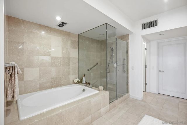 1101 1st St 114, Coronado, CA 92118