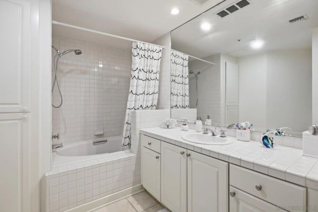 1101 1st St 114, Coronado, CA 92118