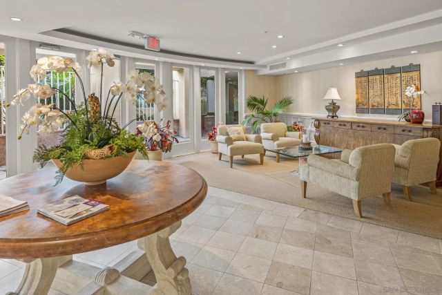 1101 1st St 114, Coronado, CA 92118
