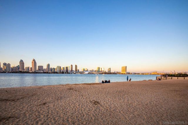 1101 1st St 114, Coronado, CA 92118