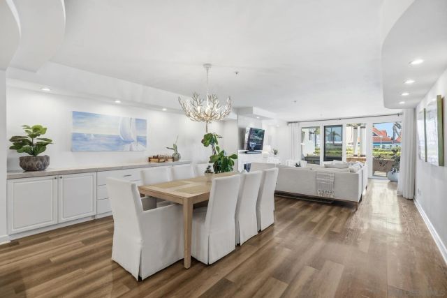 1101 1st St 114, Coronado, CA 92118