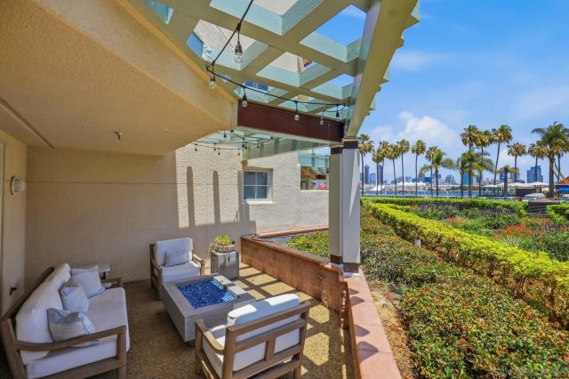 1101 1st St 114, Coronado, CA 92118