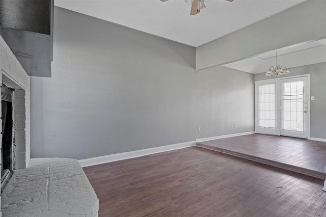 804 Custer Street, Arlington, TX 76014
