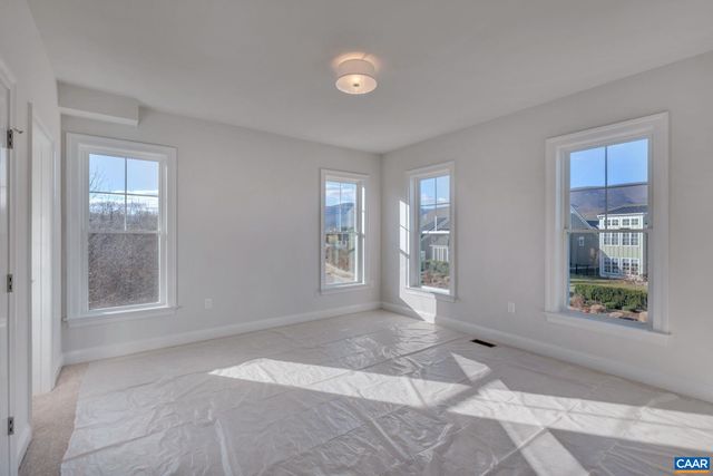 5481 GOLF DR, Crozet, VA 22932