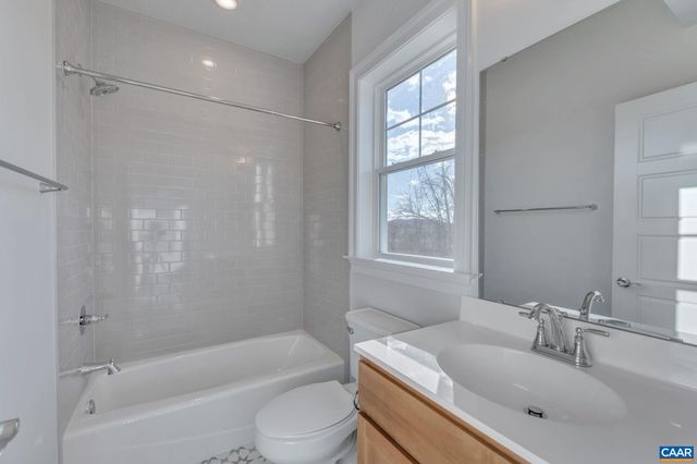 5481 GOLF DR, Crozet, VA 22932