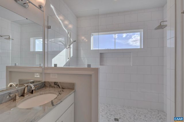 5481 GOLF DR, Crozet, VA 22932