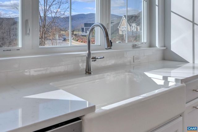 5481 GOLF DR, Crozet, VA 22932