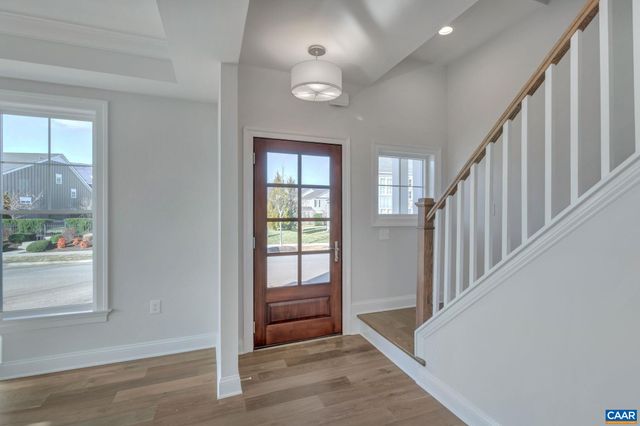 5481 GOLF DR, Crozet, VA 22932