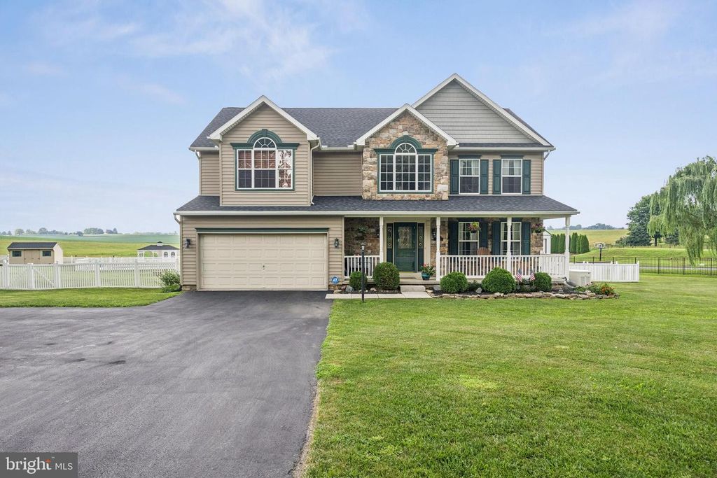 665 BAIRS RD, York, PA 17408